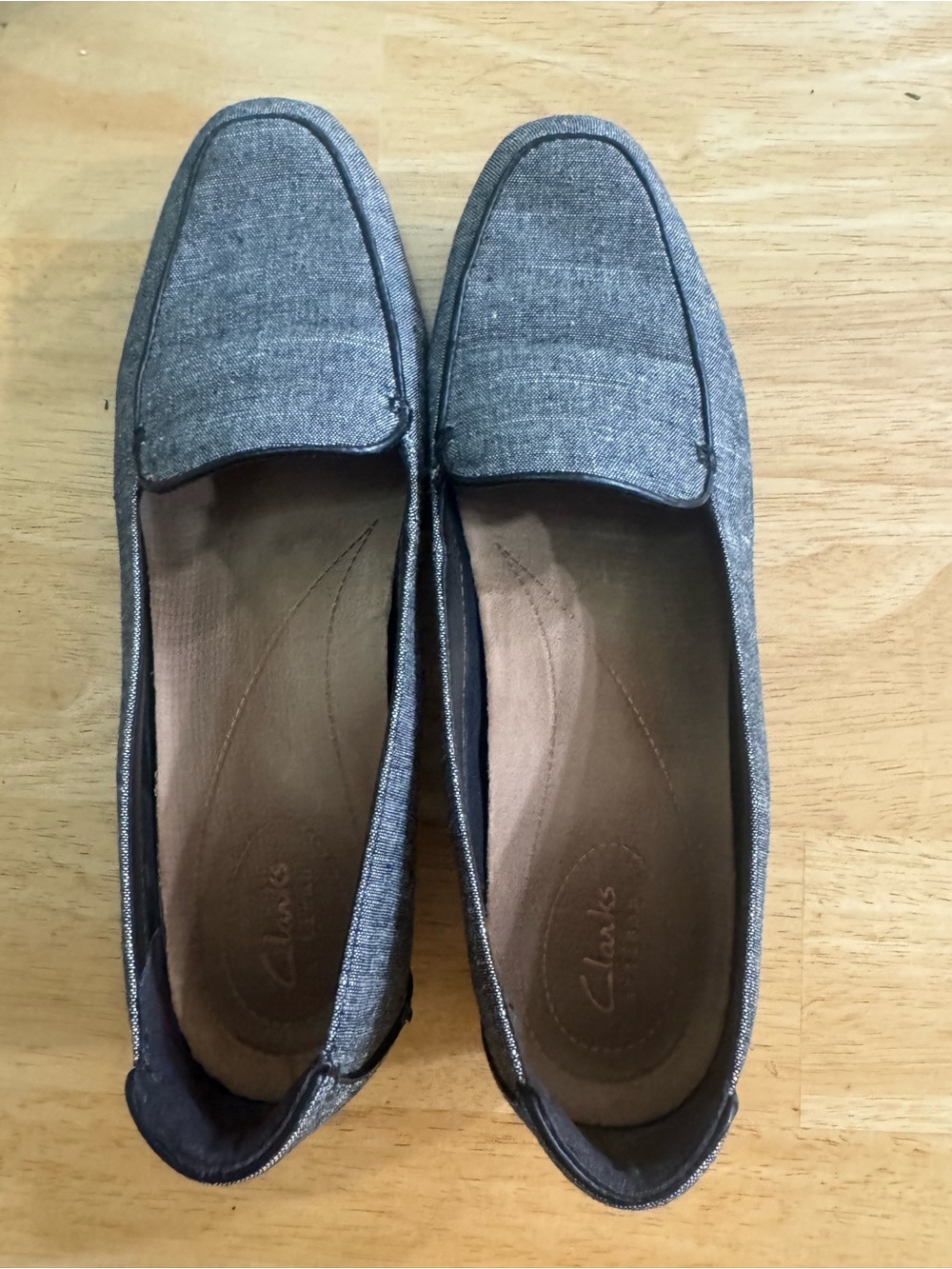 Clarks Artisan Women’s Grey Slip-On Loafers